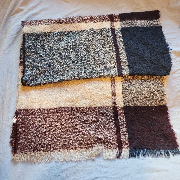 OSFM Tartan Scarf - Picture 3 of 5